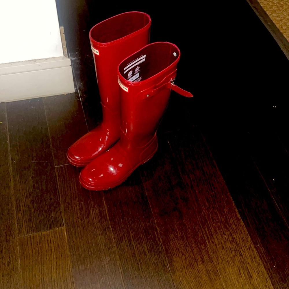 Hunter Boots Cranberry Red Size 10 authentic box included